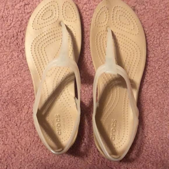 crocs comfort sandals